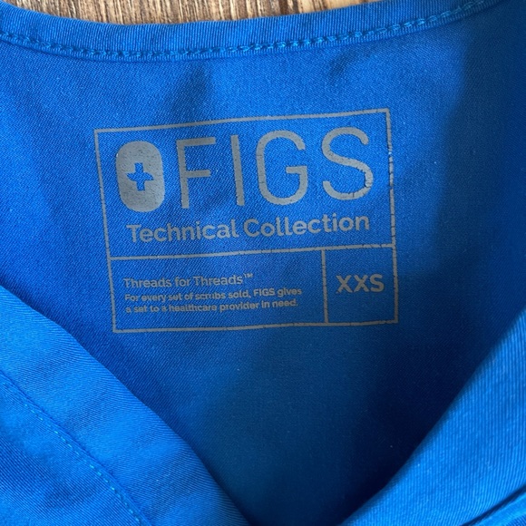 Figs Royal Blue Catarina One Pocket Scrub Top size XXS - Picture 4 of 4